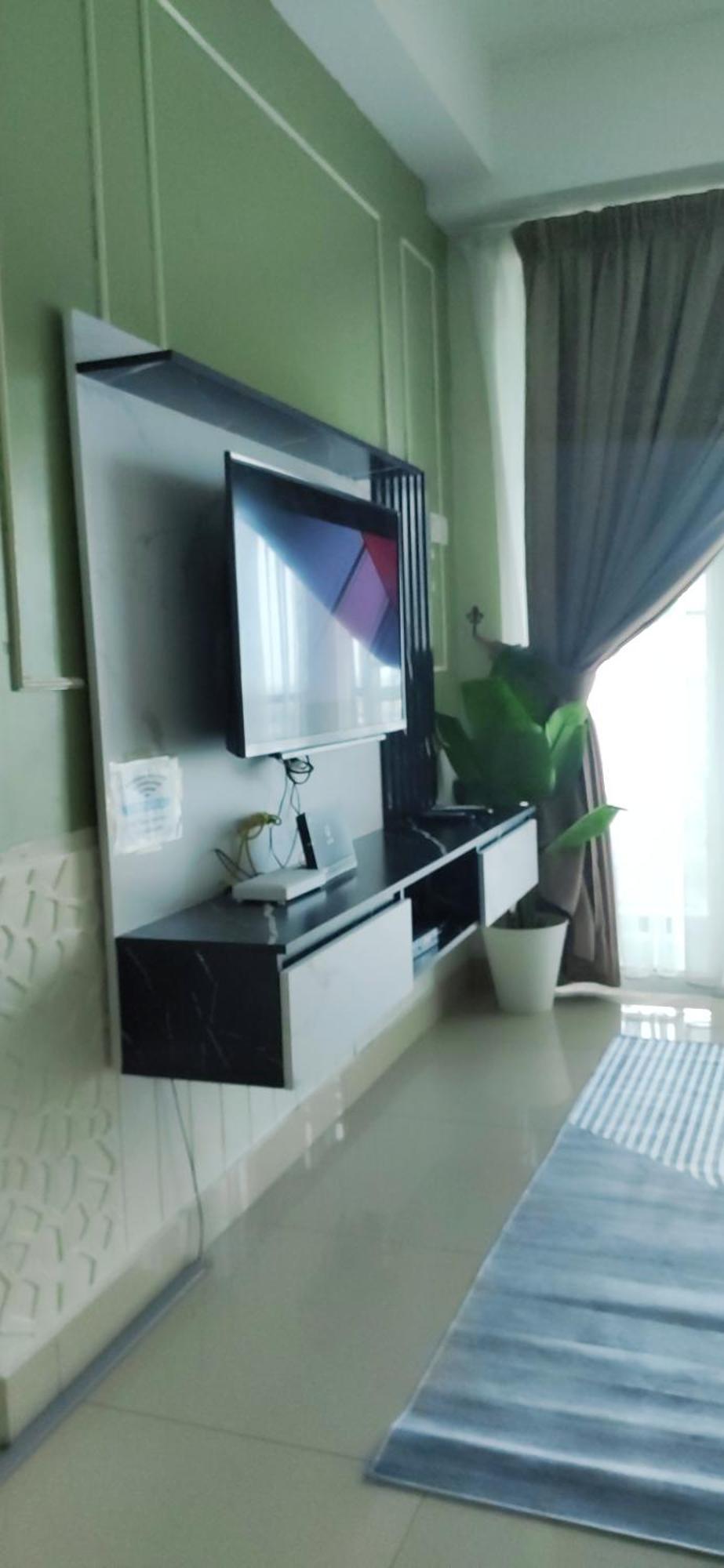 Ferienwohnung Dperdana -Dinies Pool,Wifi, Centre Of Kota Bharu, 4-5 Pax Exterior foto
