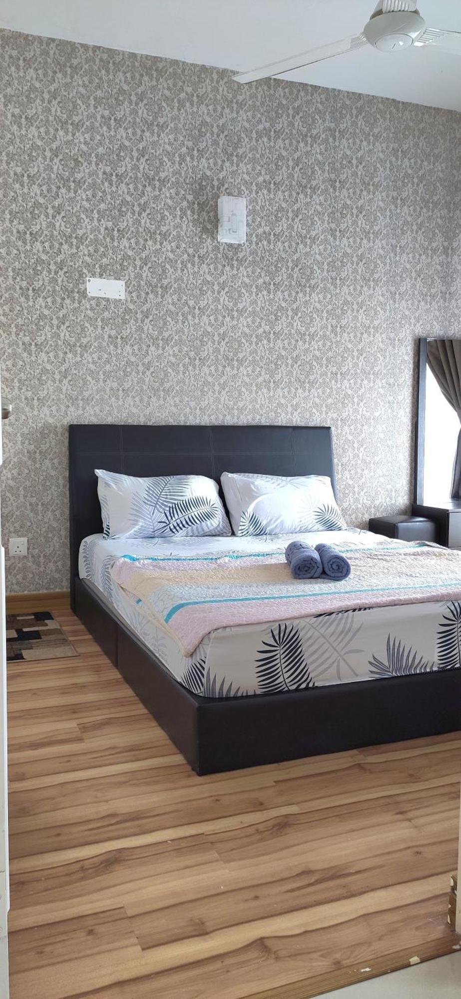 Ferienwohnung Dperdana -Dinies Pool,Wifi, Centre Of Kota Bharu, 4-5 Pax Exterior foto